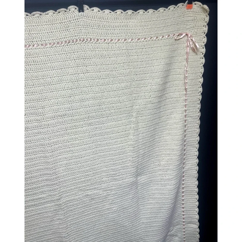 VTG Hand Crocheted Afghan White Cream With Pink‎ Ribbon Scalloped Edges 56